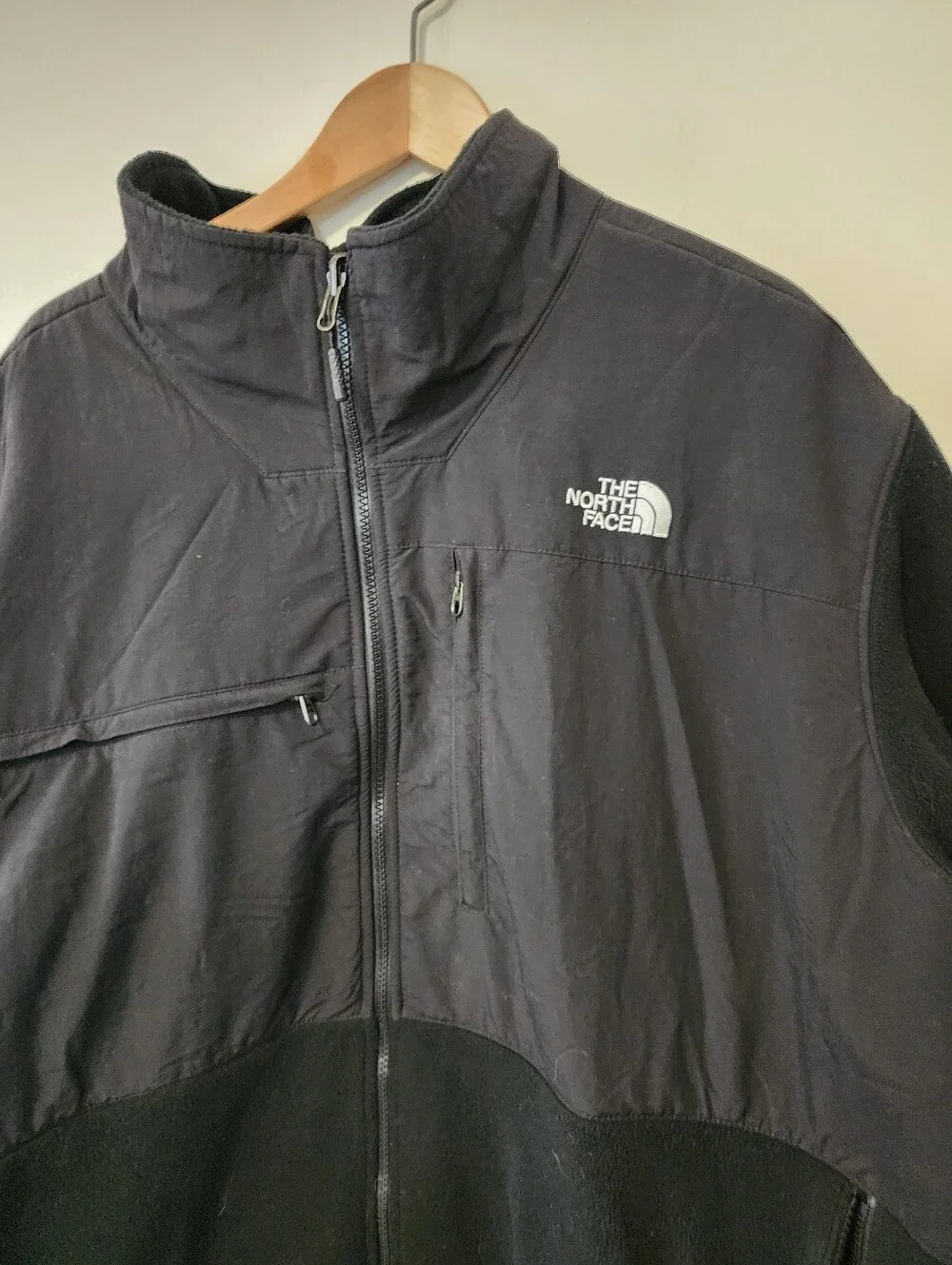 The North Face Men's Black Two-Tone Fleece Jacket